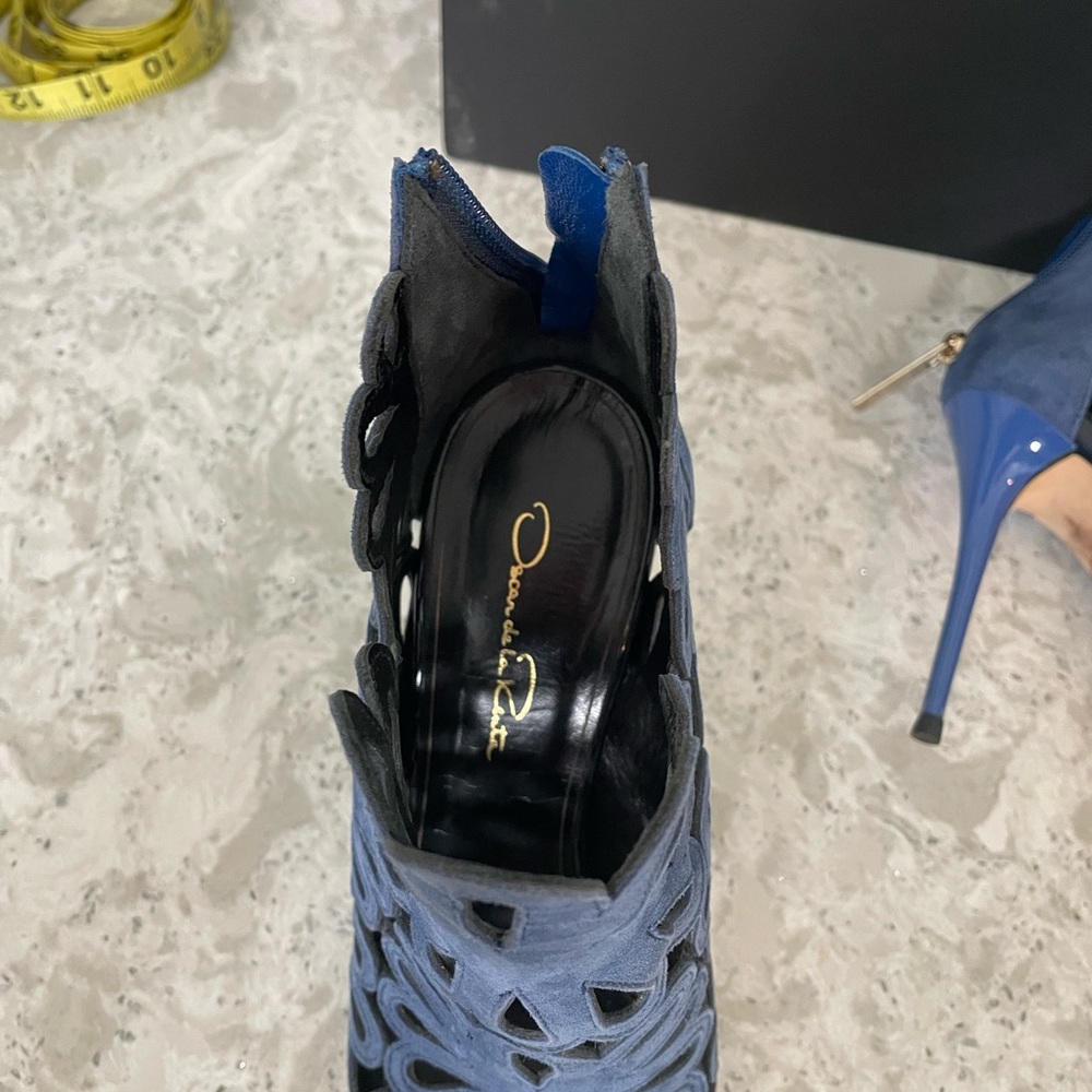AUTHENTIC OSCAR DE LA RENTA blue suade 37.5 - Picture 5 of 10